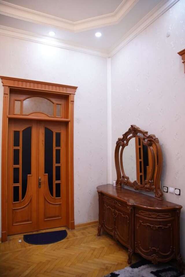 Апартаменты TRAVEL OWN HOSTEL Баку-15