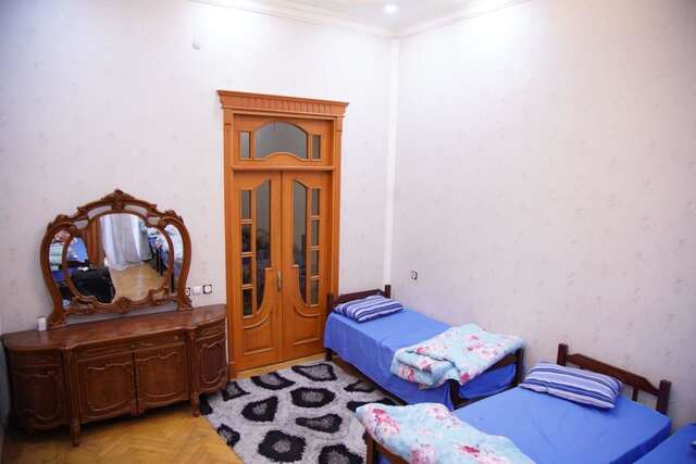 Апартаменты TRAVEL OWN HOSTEL Баку-5